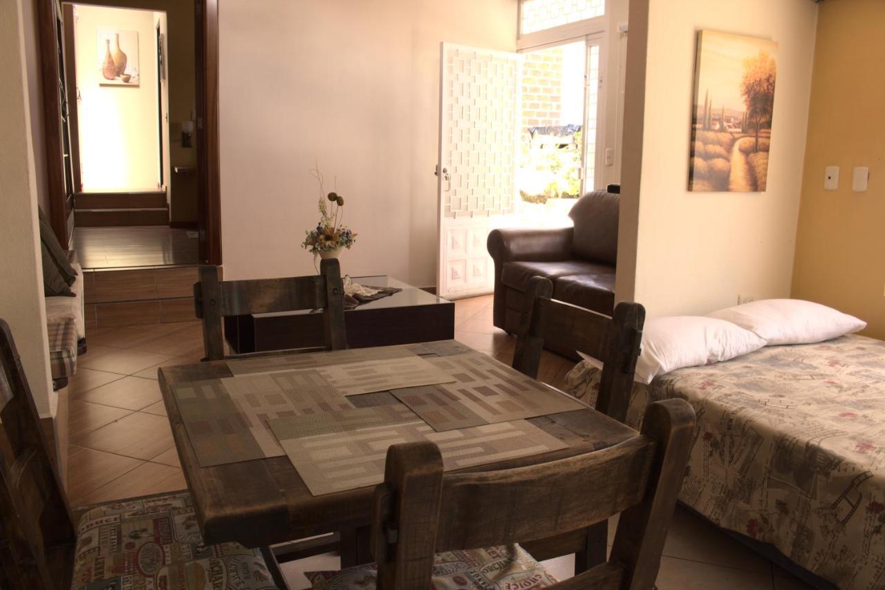 クエンカ Casatodosantos Bed & Breakfast エクステリア 写真