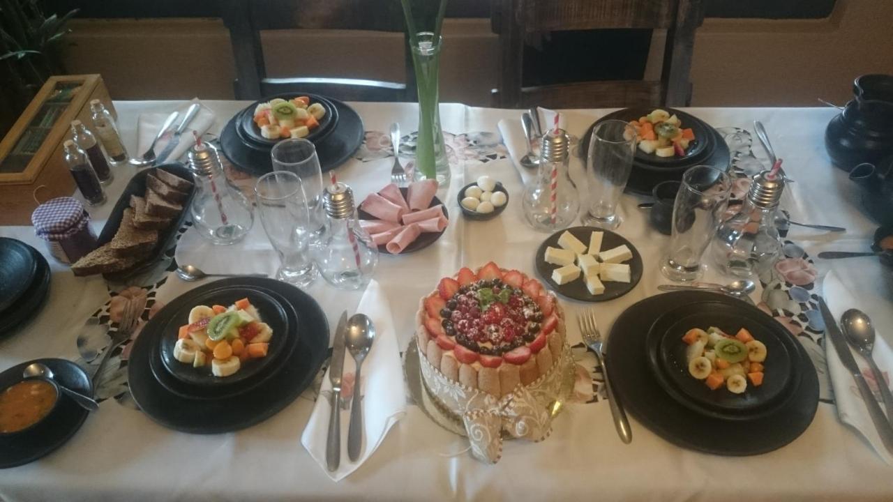 クエンカ Casatodosantos Bed & Breakfast エクステリア 写真